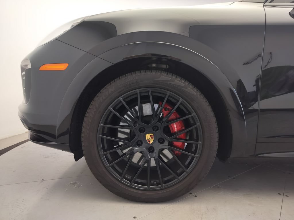 Certified 2023 Porsche Cayenne GTS AWD/4WD image 9