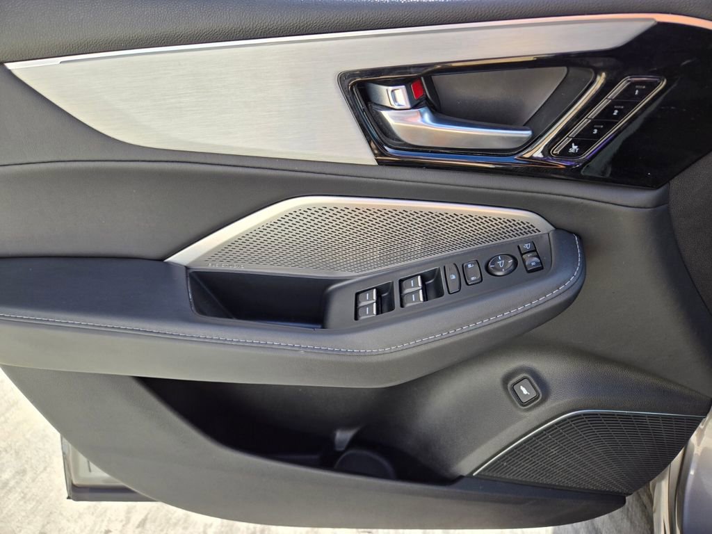 Certified 2024 Acura MDX FWD w/ Technology Package image 24