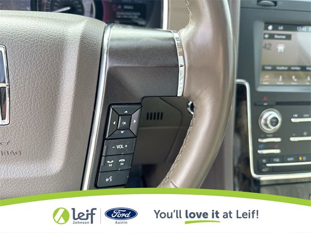 Used 2017 Lincoln Navigator L Select image 32