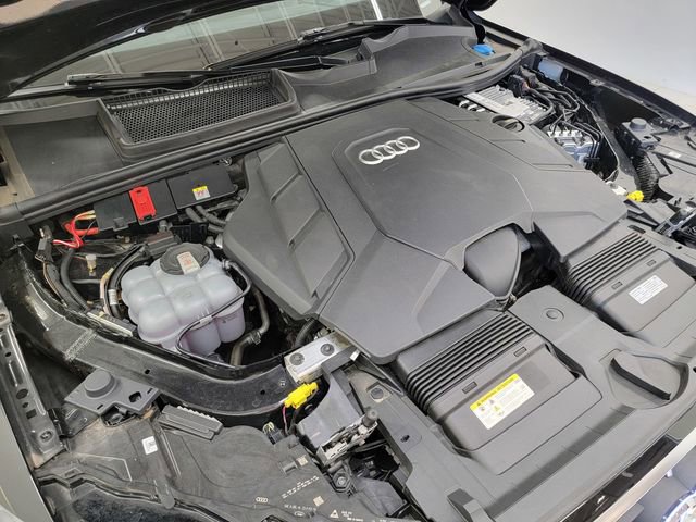 Used 2023 Audi Q7 3.0T Prestige image 45