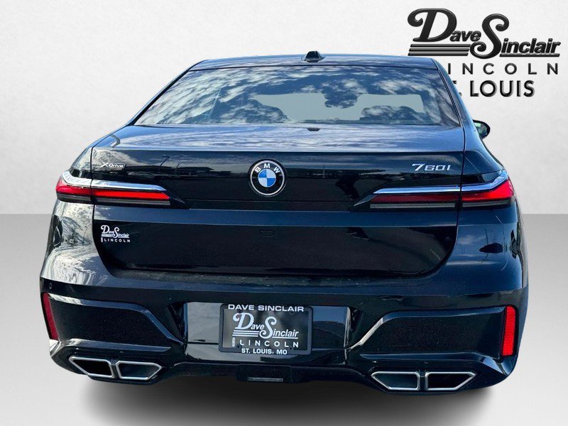 Used 2023 BMW 760i xDrive image 6