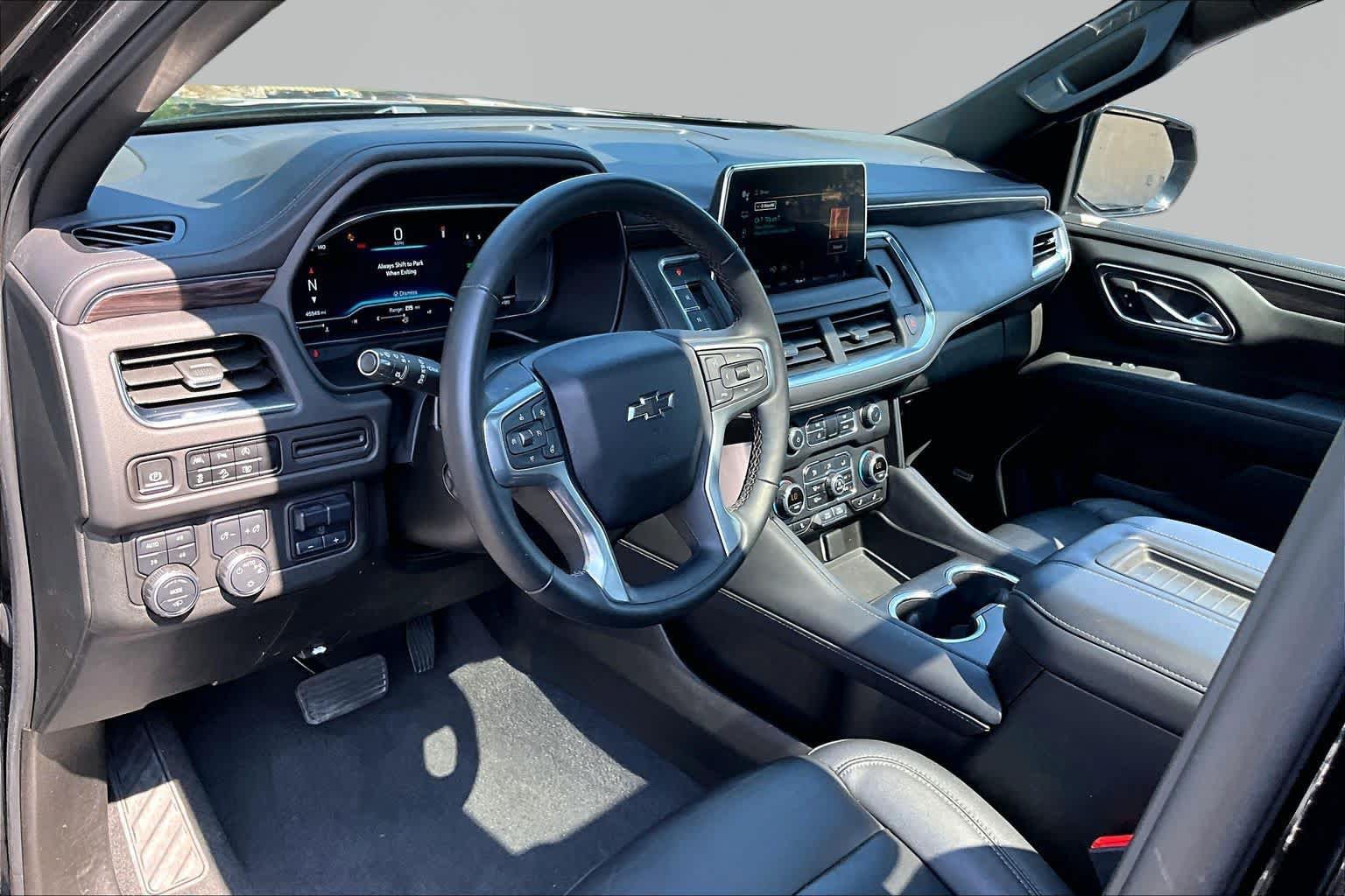 Used 2023 Chevrolet Suburban Z71 w/ Off-Road Capability Package AWD/4WD image 18