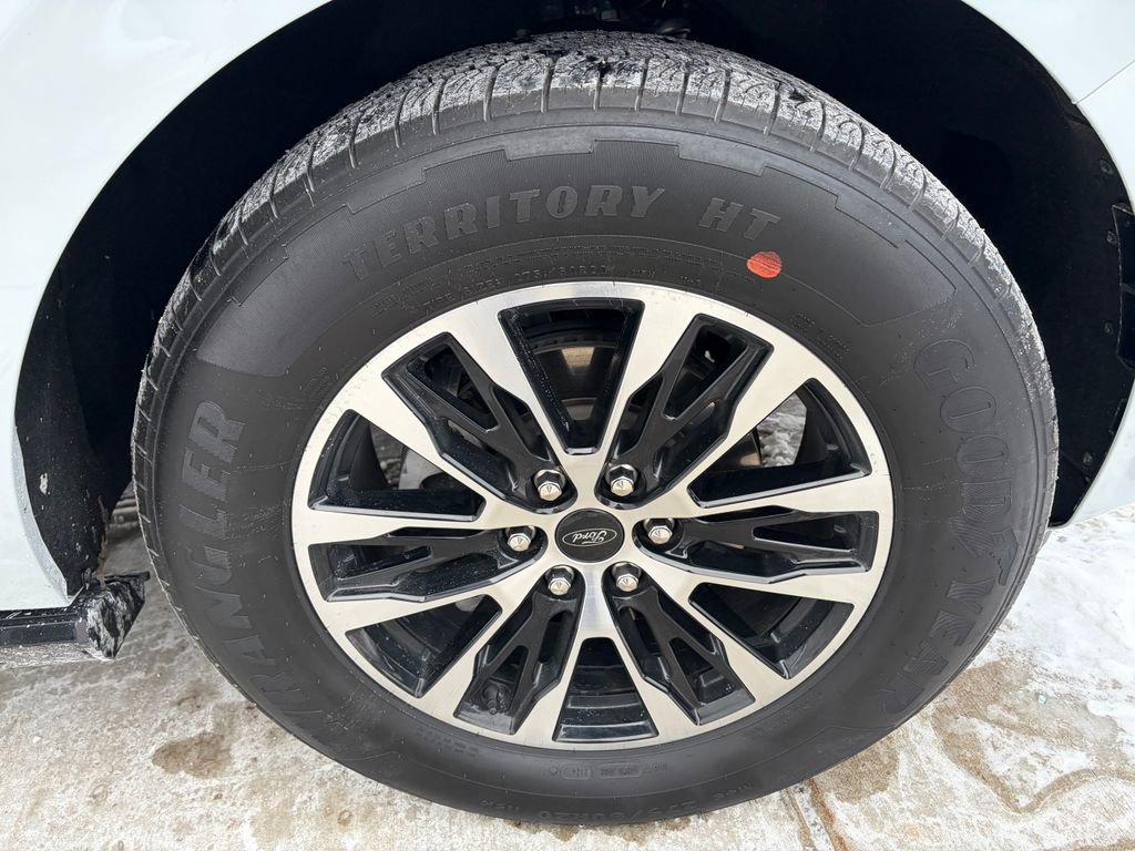 Used 2025 Ford Expedition Max Platinum image 10