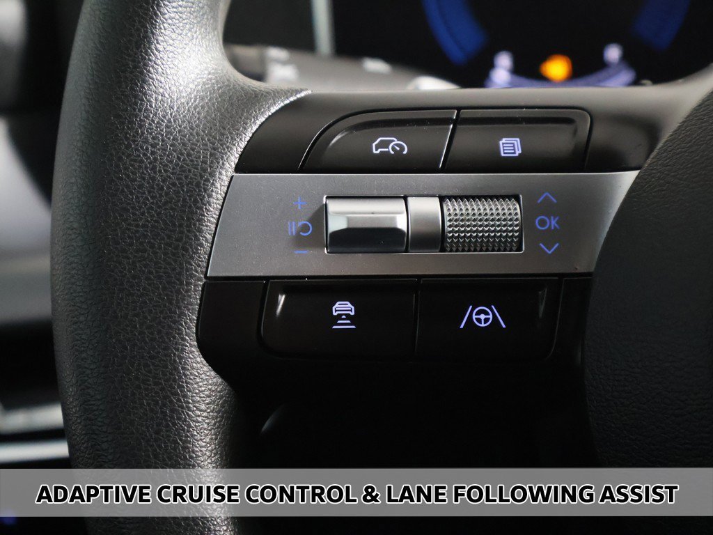 Used 2025 Hyundai Sonata SE image 3