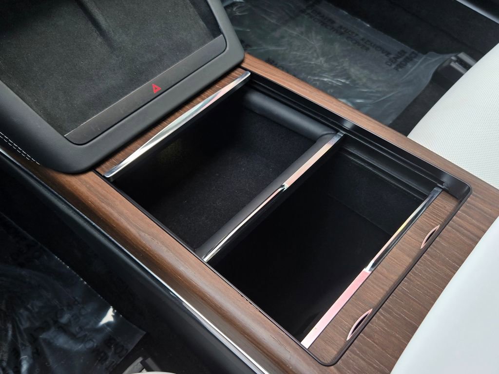 Used 2022 Tesla Model S image 16