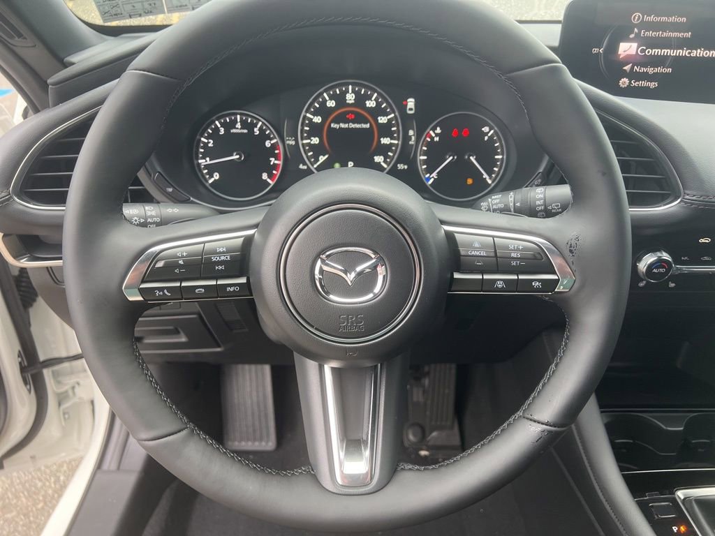 New 2026 MAZDA MAZDA3 Hatchback w/Premium Plus Pkg image 16