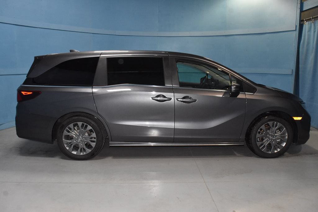 Used 2026 Honda Odyssey Touring image 24