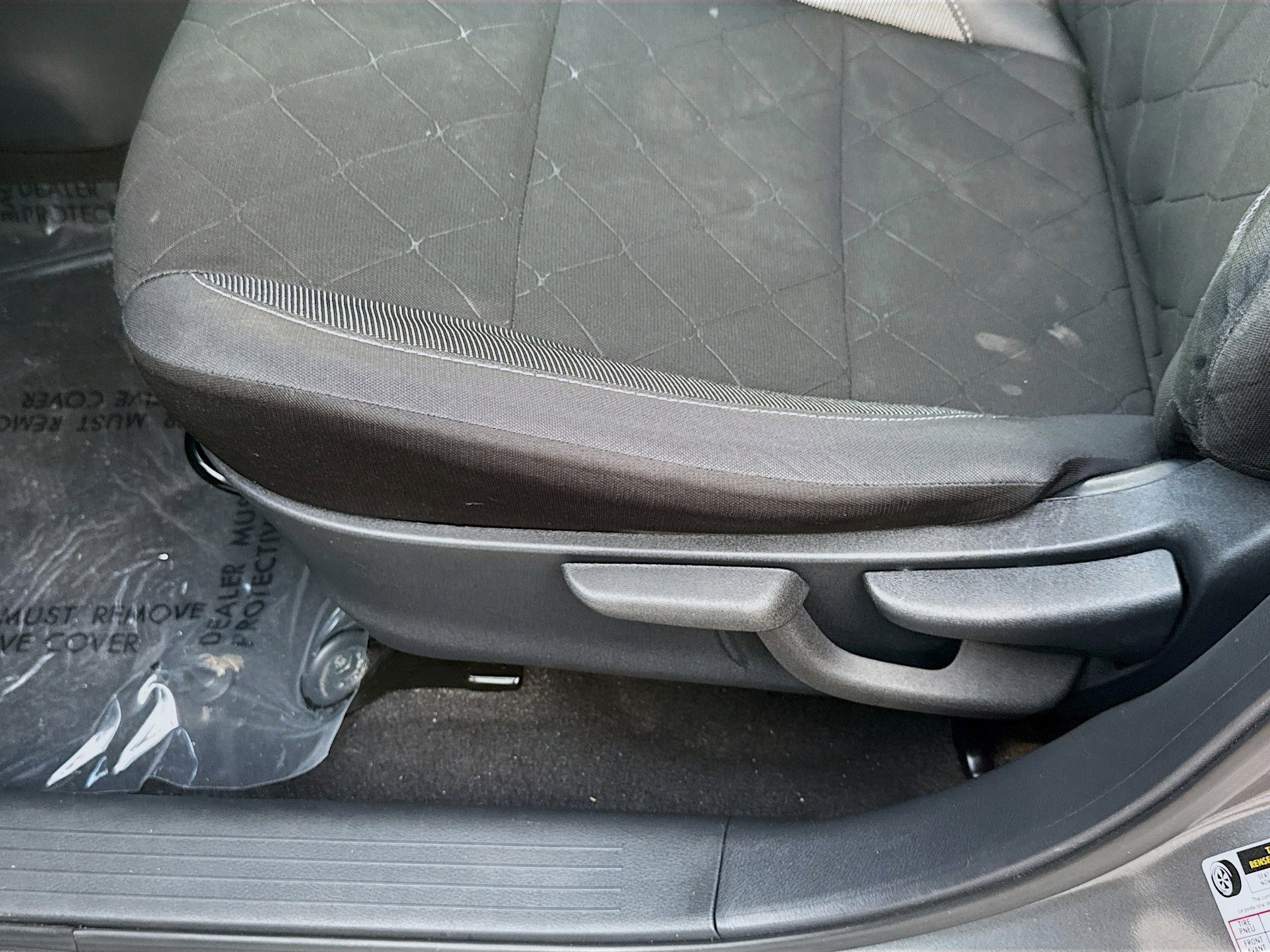 Used 2019 Nissan Kicks S image 17