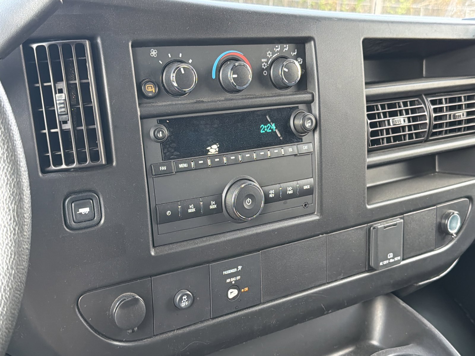 Used 2024 GMC Savana 2500 w/ Driver Convenience Package RWD image 10