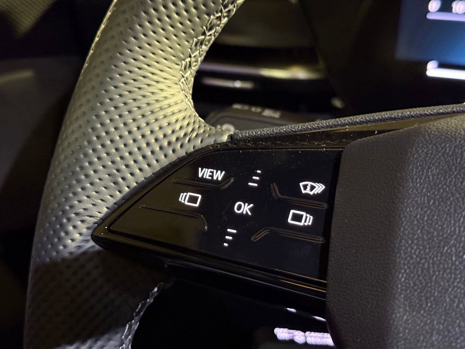 New 2025 Audi SQ5 Premium Plus image 16