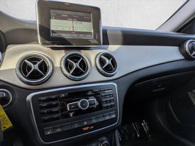 Used 2015 Mercedes-Benz GLA 250 4MATIC image 13