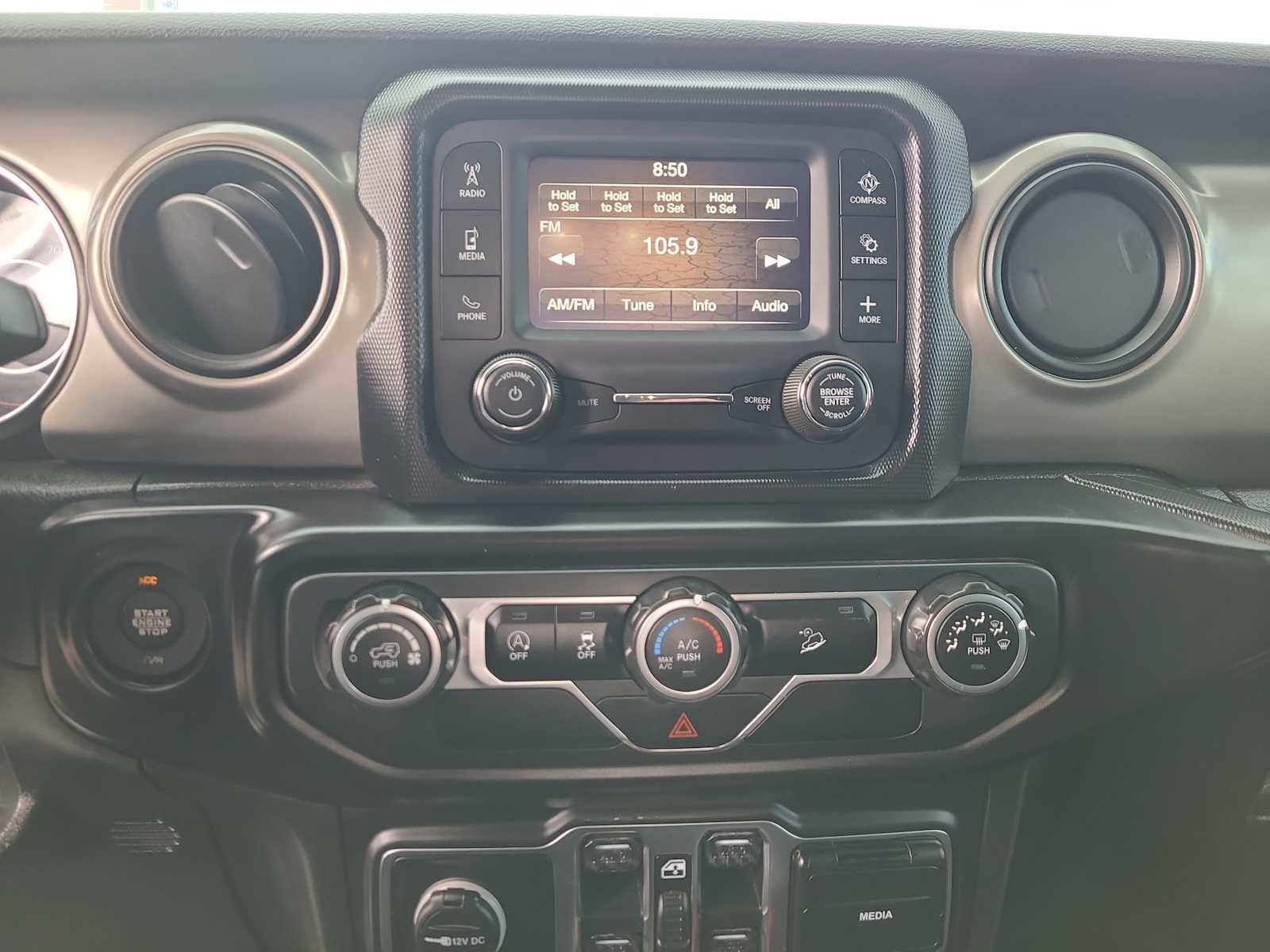 Used 2020 Jeep Wrangler Unlimited Sport S image 24