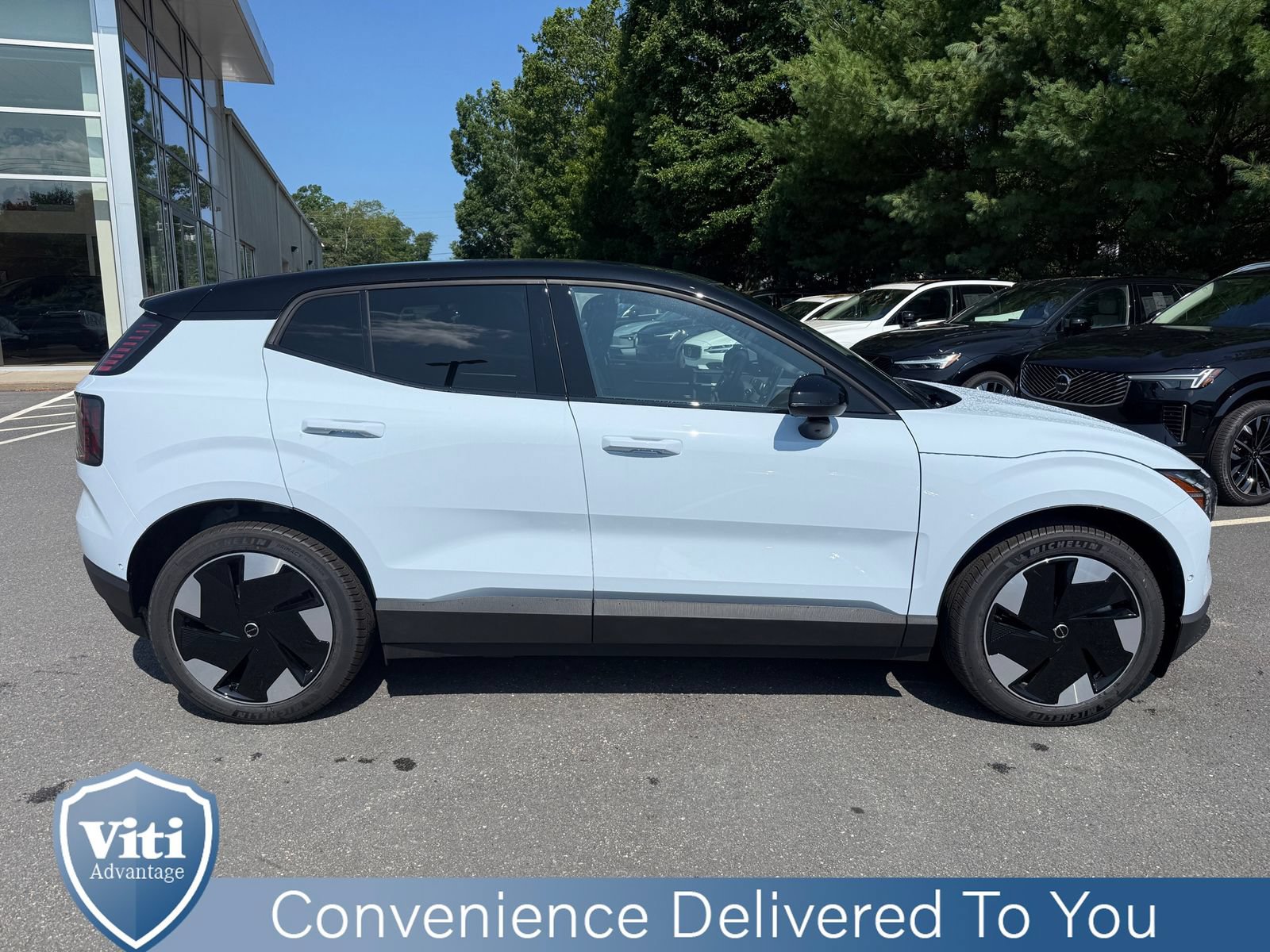 New 2026 Volvo EX30 Ultra w/ Protection Package Premier AWD/4WD image 9