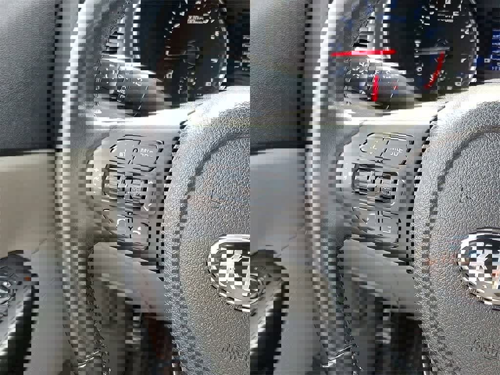 Used 2019 Kia Sedona EX image 21