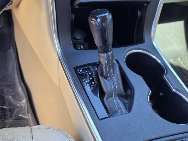 Used 2016 Toyota Camry XLE FWD image 20