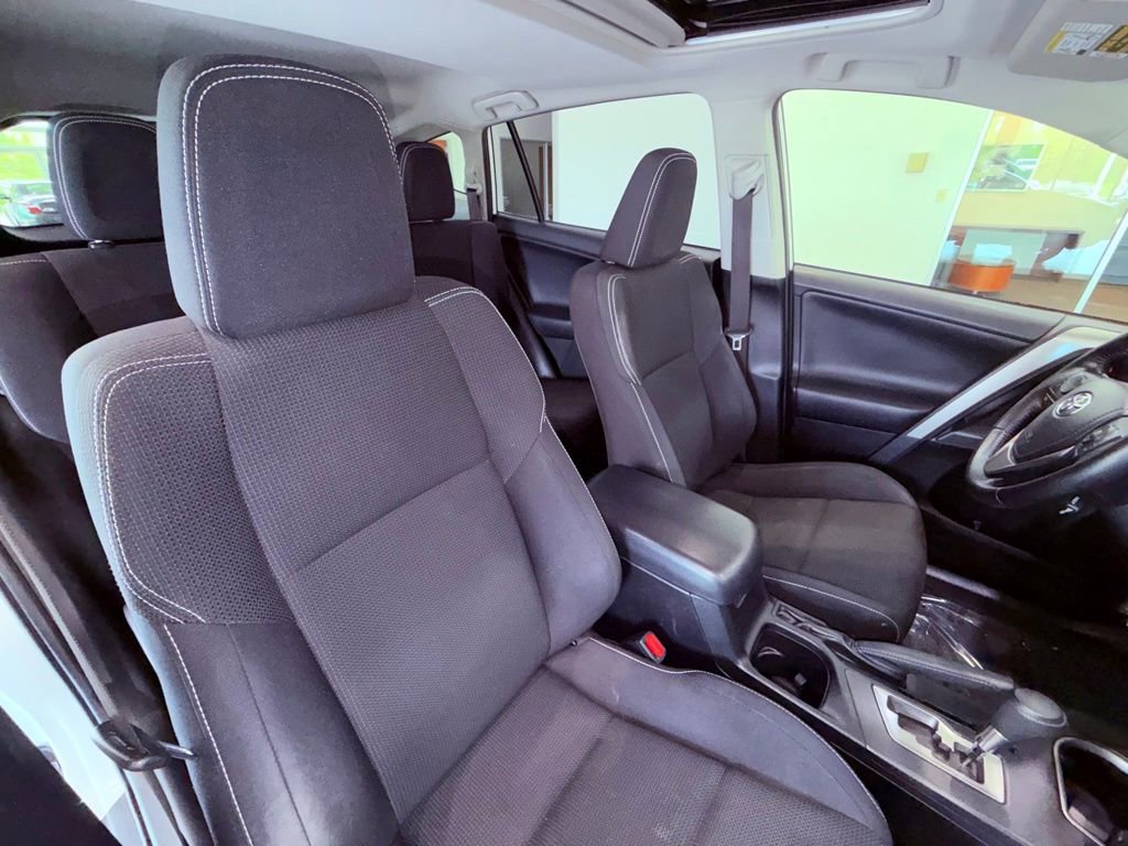 Used 2016 Toyota RAV4 XLE image 10