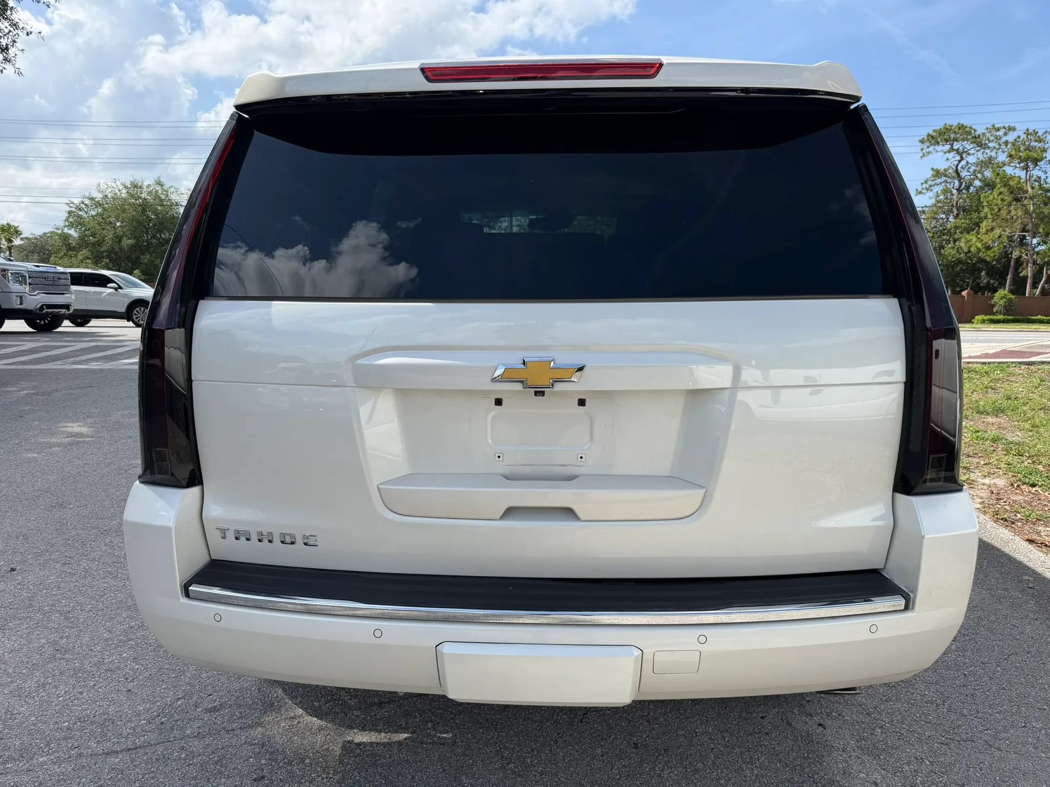 Used 2015 Chevrolet Tahoe LTZ RWD image 5