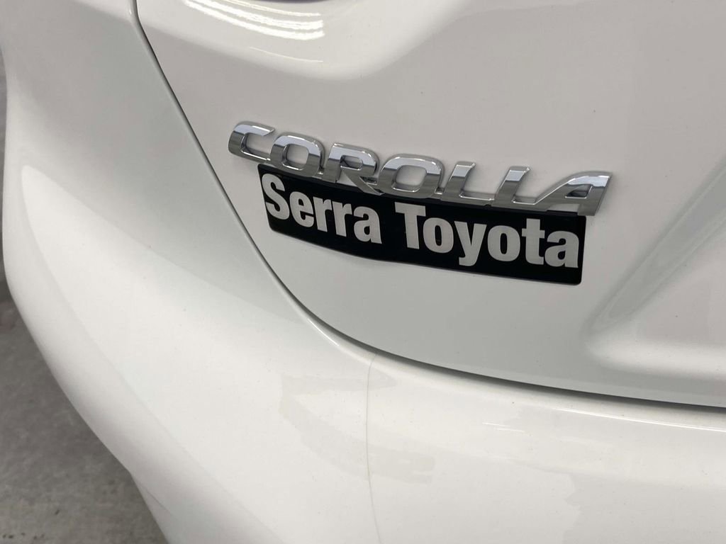 Used 2025 Toyota Corolla XSE image 12