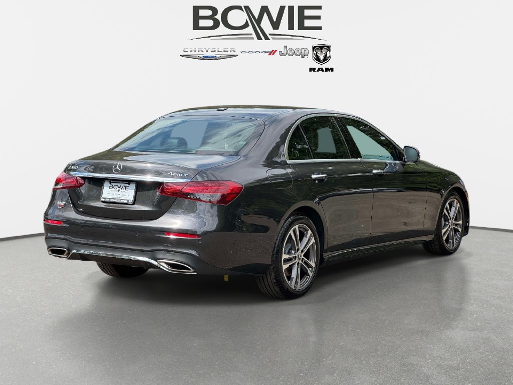 Used 2023 Mercedes-Benz E 350 4MATIC Sedan image 2