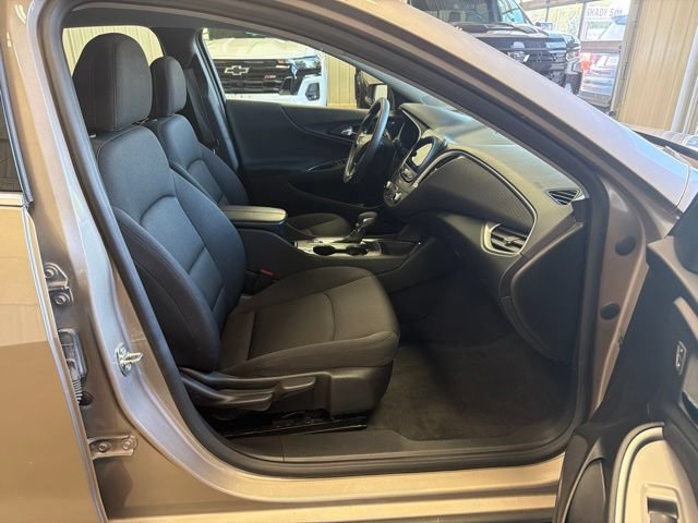Used 2024 Chevrolet Malibu LT FWD image 25
