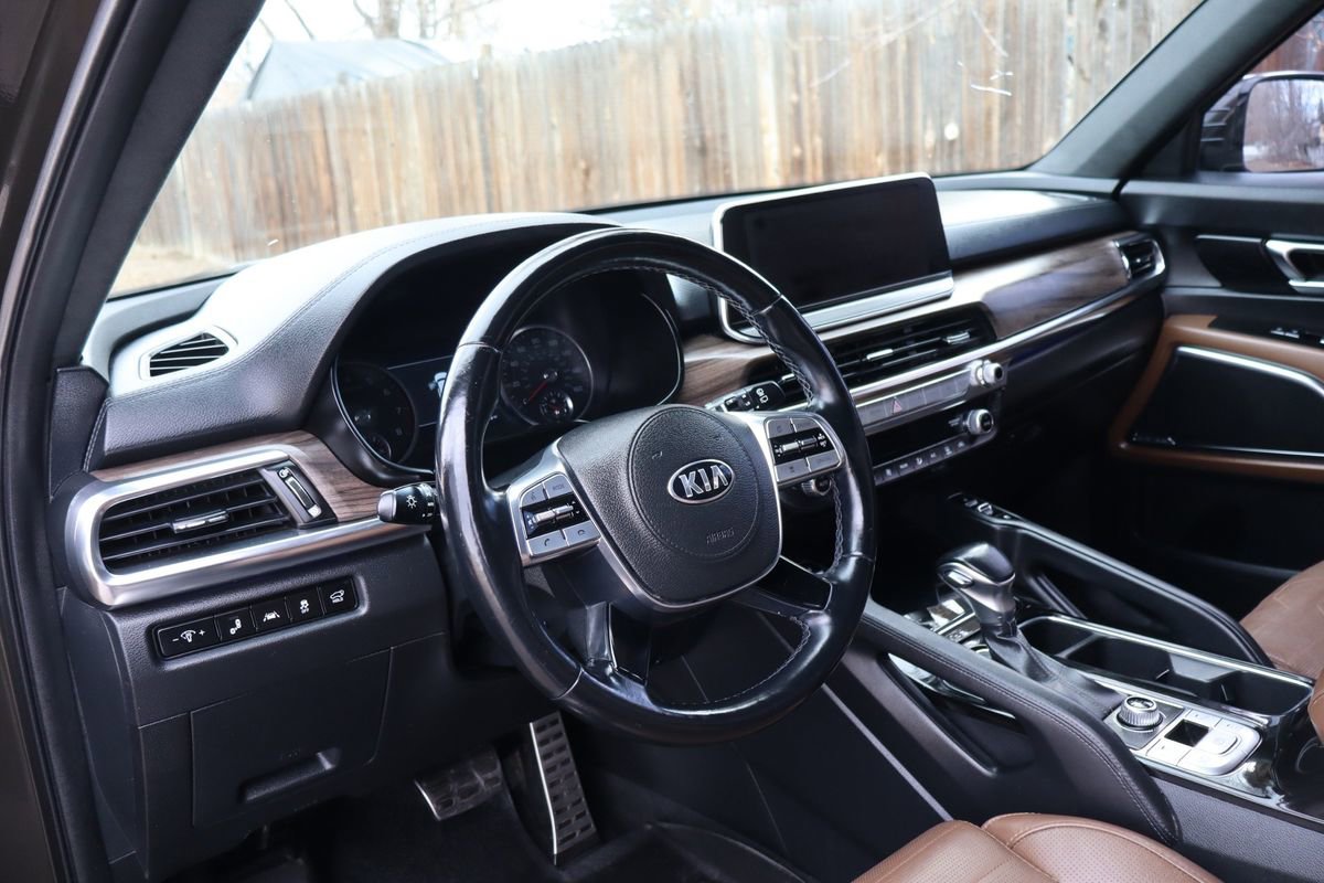Used 2020 Kia Telluride SX w/ SX Prestige Package image 15