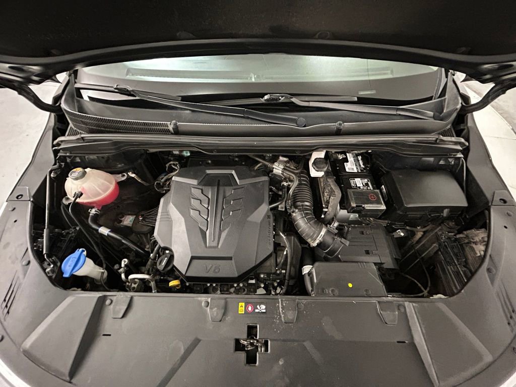 Used 2022 Kia Carnival SX Prestige image 21