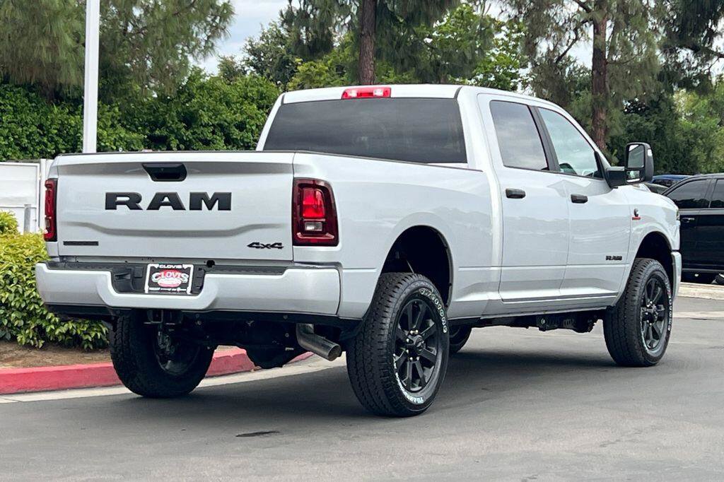 New 2026 RAM 2500 Big Horn AWD/4WD image 4