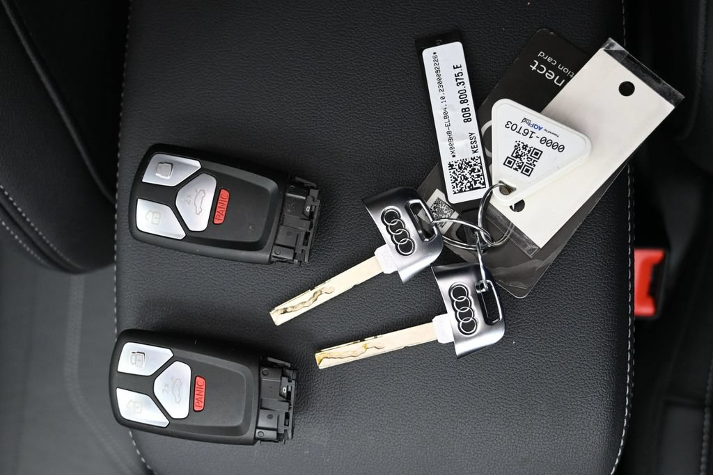 Used 2024 Audi Q5 e Premium w/ Convenience Package AWD/4WD image 36