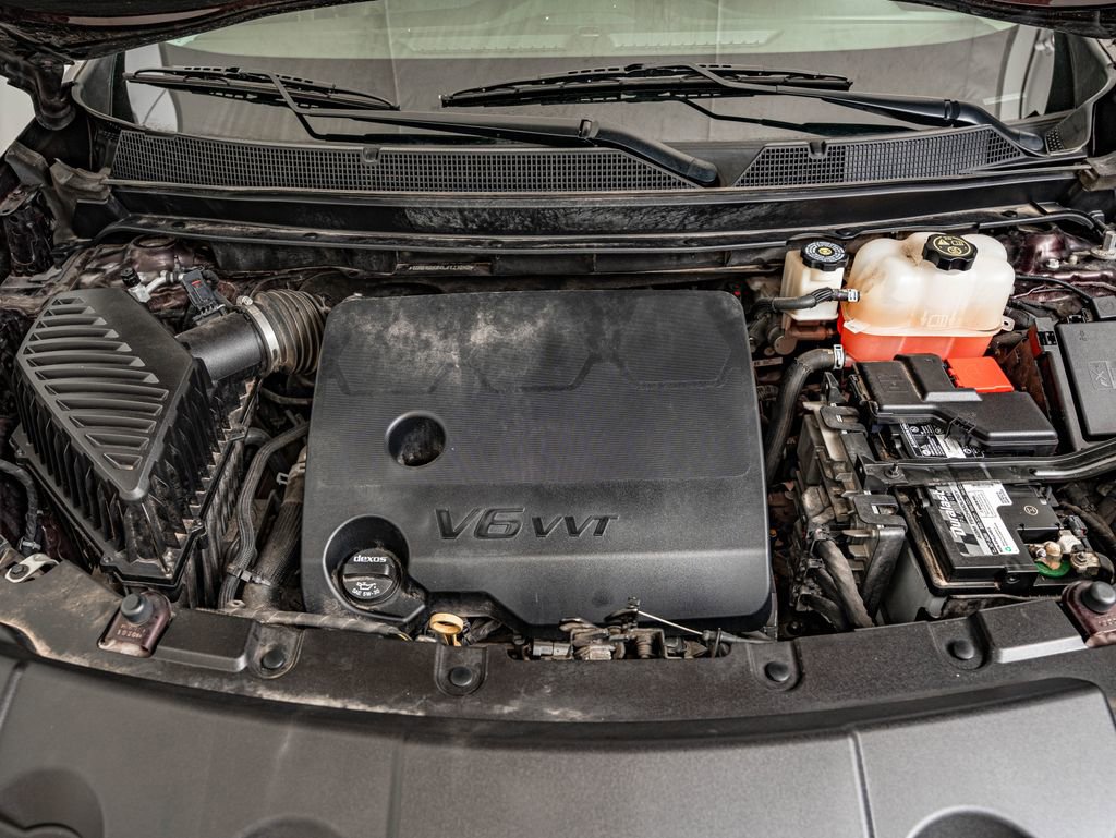 Used 2020 Chevrolet Traverse LT FWD image 36