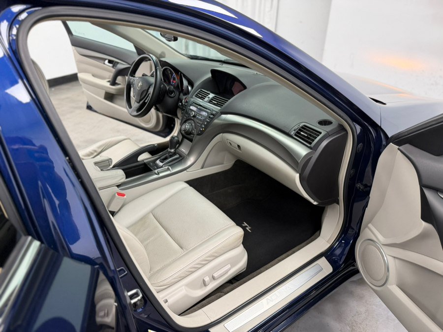 Used 2013 Acura TL w/ Technology Package FWD image 33