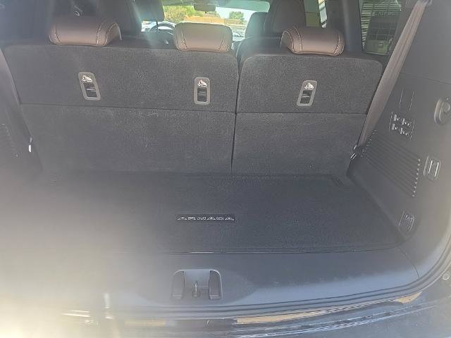 Certified 2025 Nissan Armada Platinum w/ Convenience Package RWD image 13