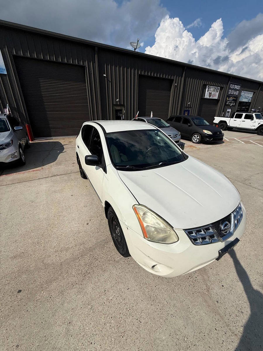 Used 2013 Nissan Rogue S image 10
