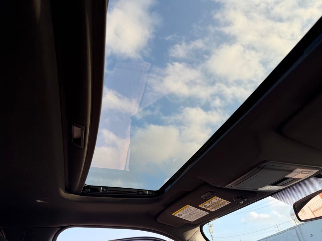 Used 2012 Ford F150 Raptor w/ Raptor Luxury Pkg image 21