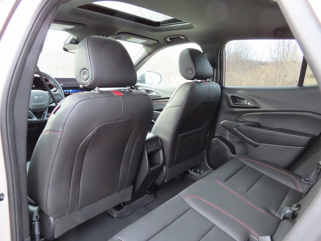 New 2026 Chevrolet Trax RS w/ Sunroof Package image 22