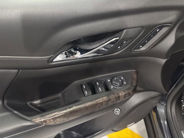 Used 2023 GMC Acadia Denali w/ Denali Ultimate Package image 14