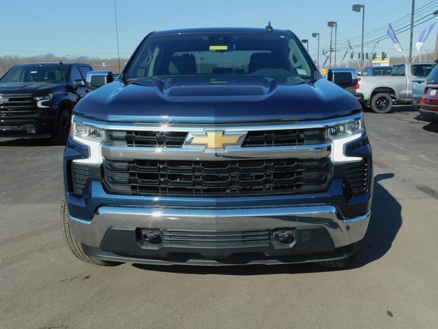 Used 2022 Chevrolet Silverado 1500 LT image 3