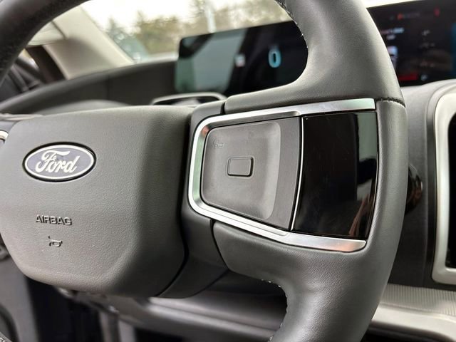 Used 2025 Ford Expedition Active image 22