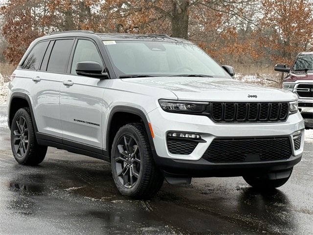 New 2025 Jeep Grand Cherokee Limited w/ Trailer Tow Package image 40