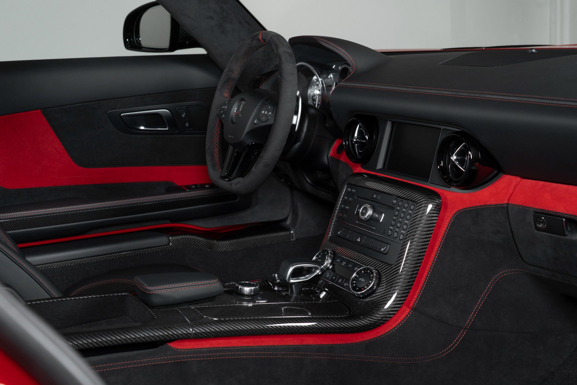 Used 2014 Mercedes-Benz SLS AMG Black Series image 33