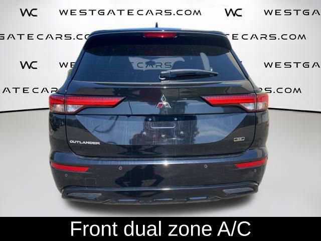 Used 2023 Mitsubishi Outlander SE Black Edition FWD image 5
