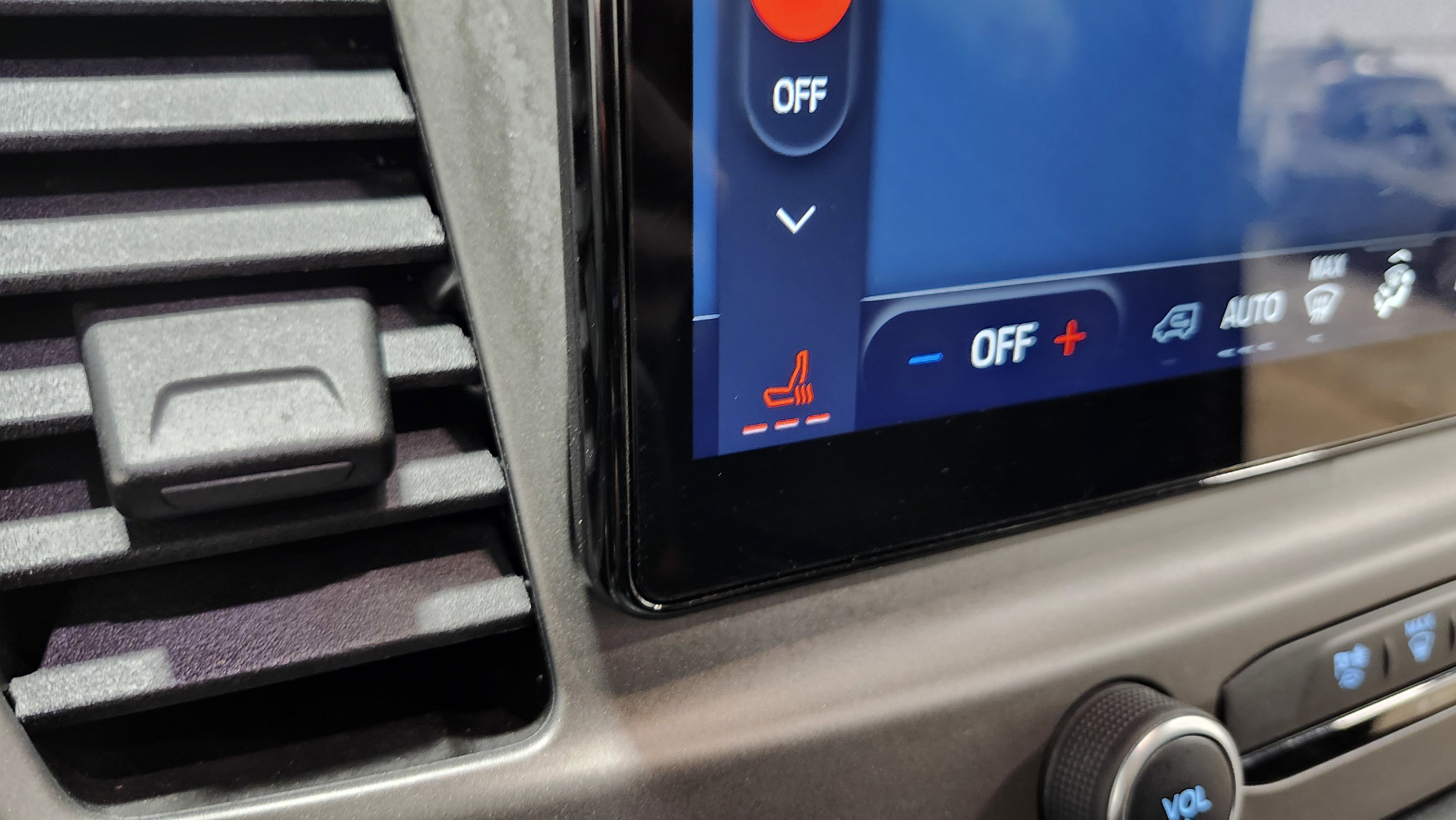 Used 2022 Ford Transit 350 XLT image 8