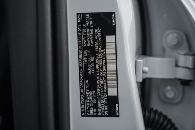 New 2026 Volvo V60 B5 Cross Country Plus w/ Protection Package Premier image 40