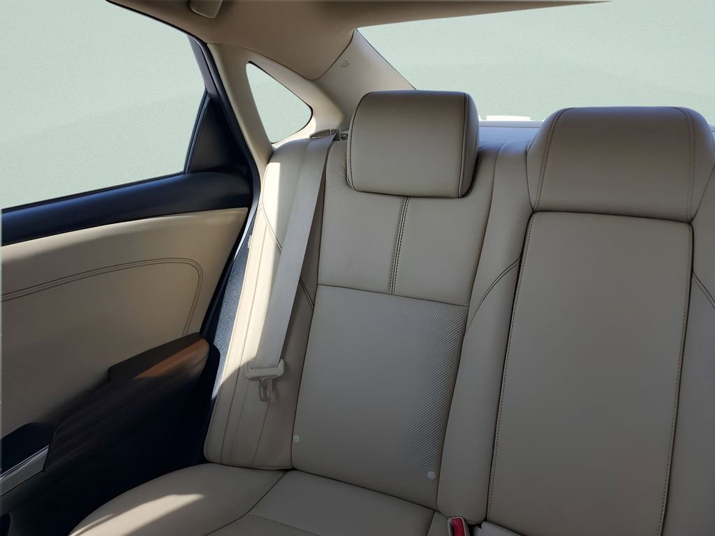 Used 2018 Toyota Avalon Limited w/ Protection Package image 12
