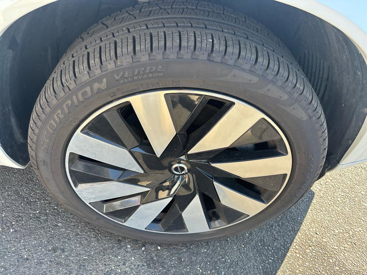 Used 2023 Volvo XC90 T8 Ultimate w/ Protection Package Premier image 21