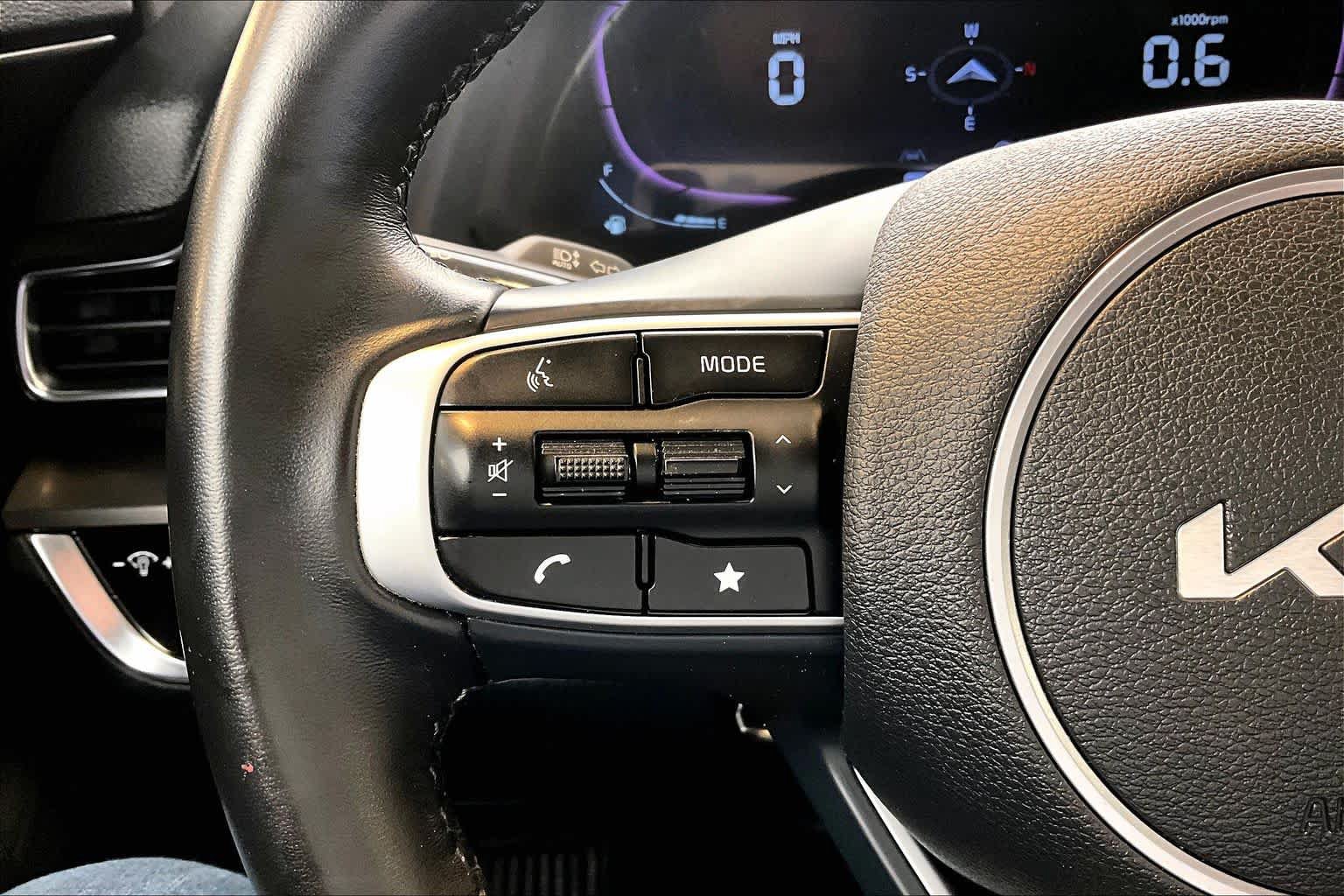 Used 2023 Kia Sportage EX FWD image 22