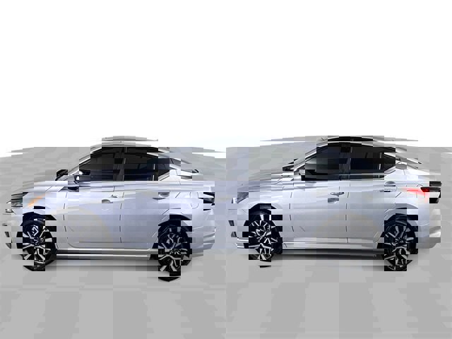 Used 2023 Nissan Altima 2.5 SV w/ SV Premium Package image 5