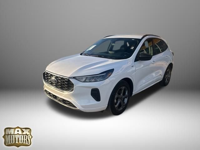 Used 2023 Ford Escape ST-Line image 3