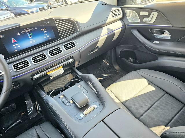 New 2026 Mercedes-Benz GLS 450 4MATIC image 32
