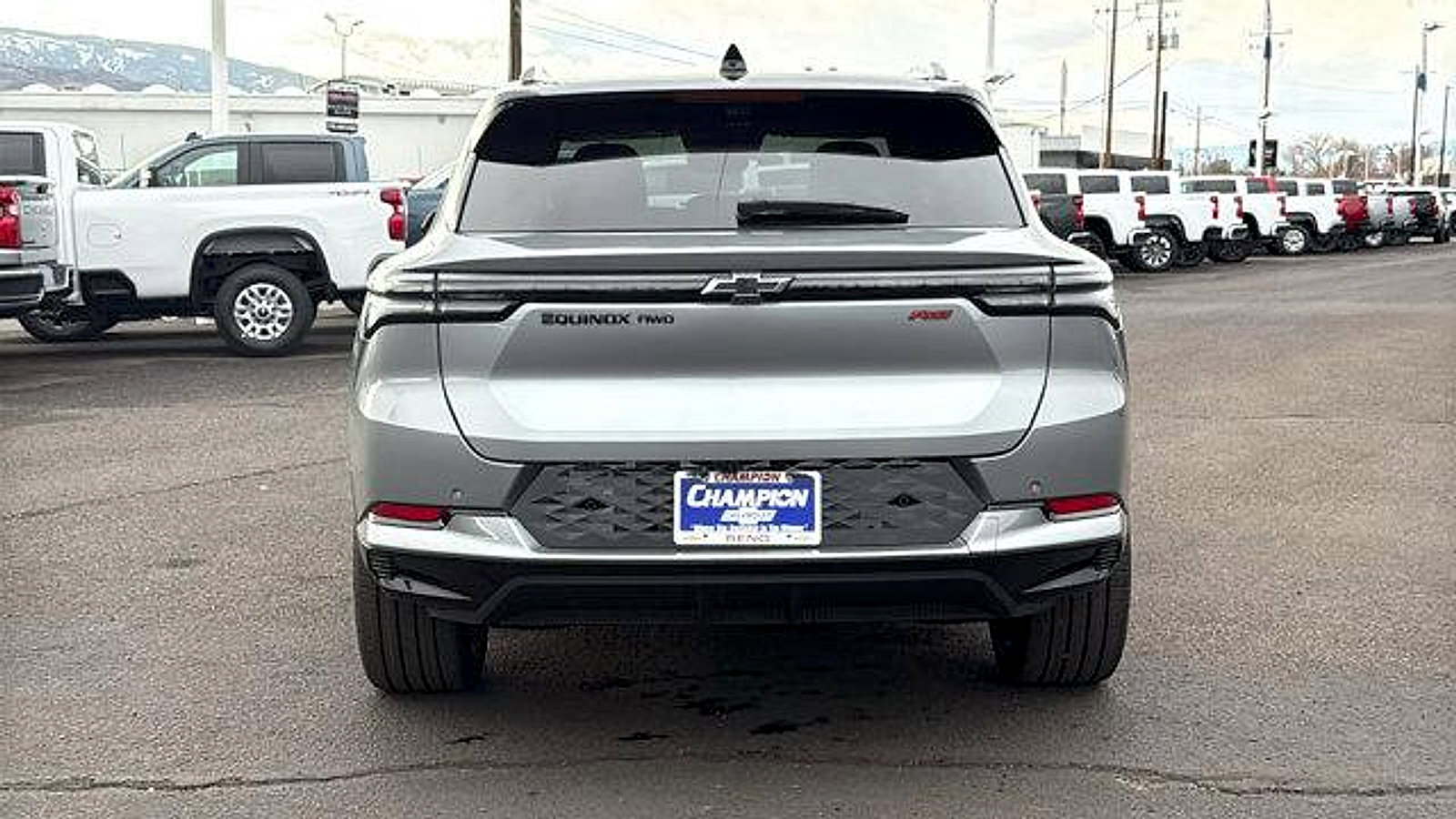 New 2026 Chevrolet Equinox EV RS image 6