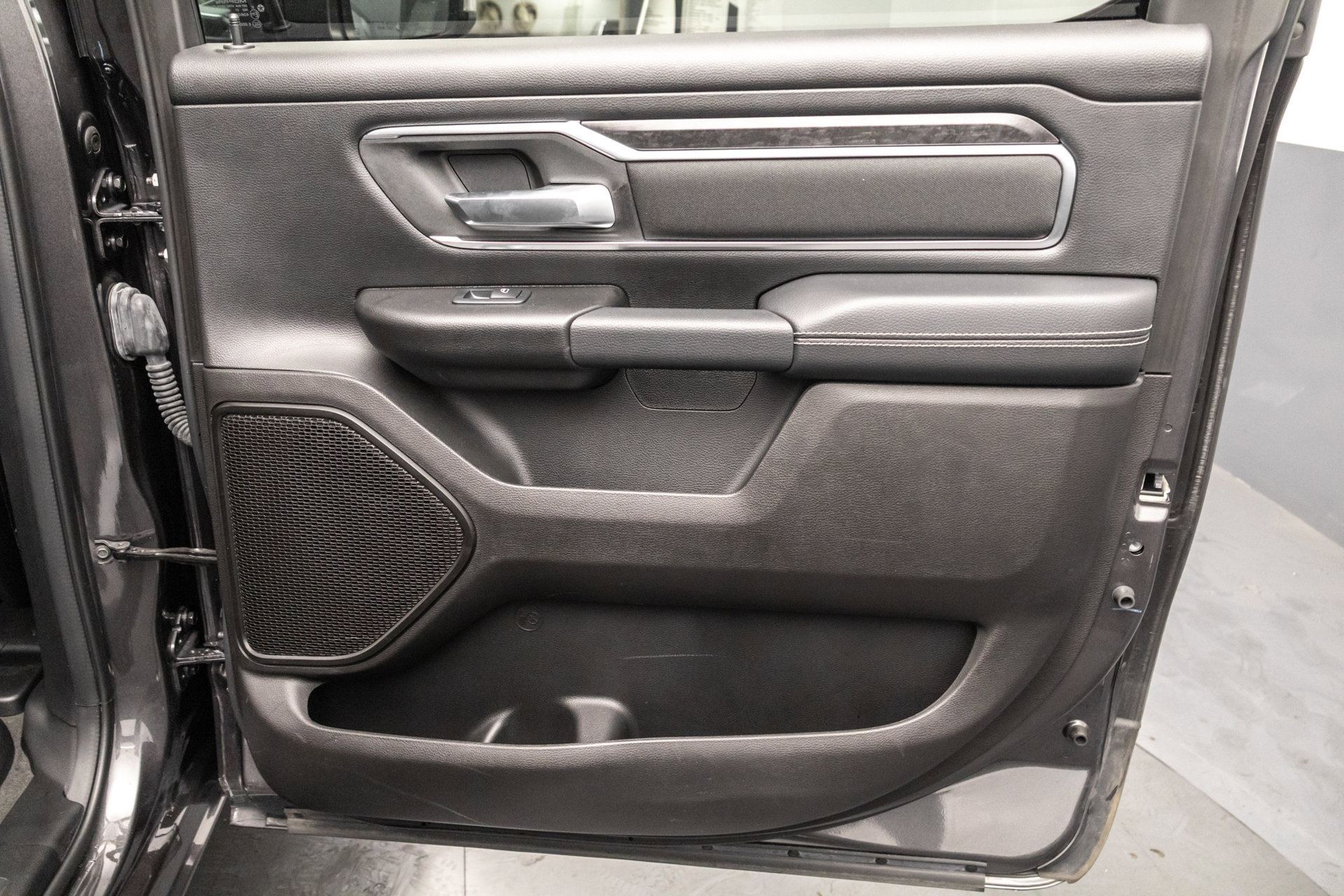 Used 2024 RAM 1500 Big Horn AWD/4WD image 39